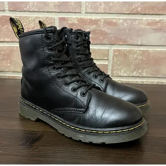 Dr. Martens 1460 W Black Round Toe Lace Up Ankle Boots W 5 M 4 - Picture 2 of 9